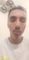 Une photo d’un participant qui veut faire connaissance et se marier